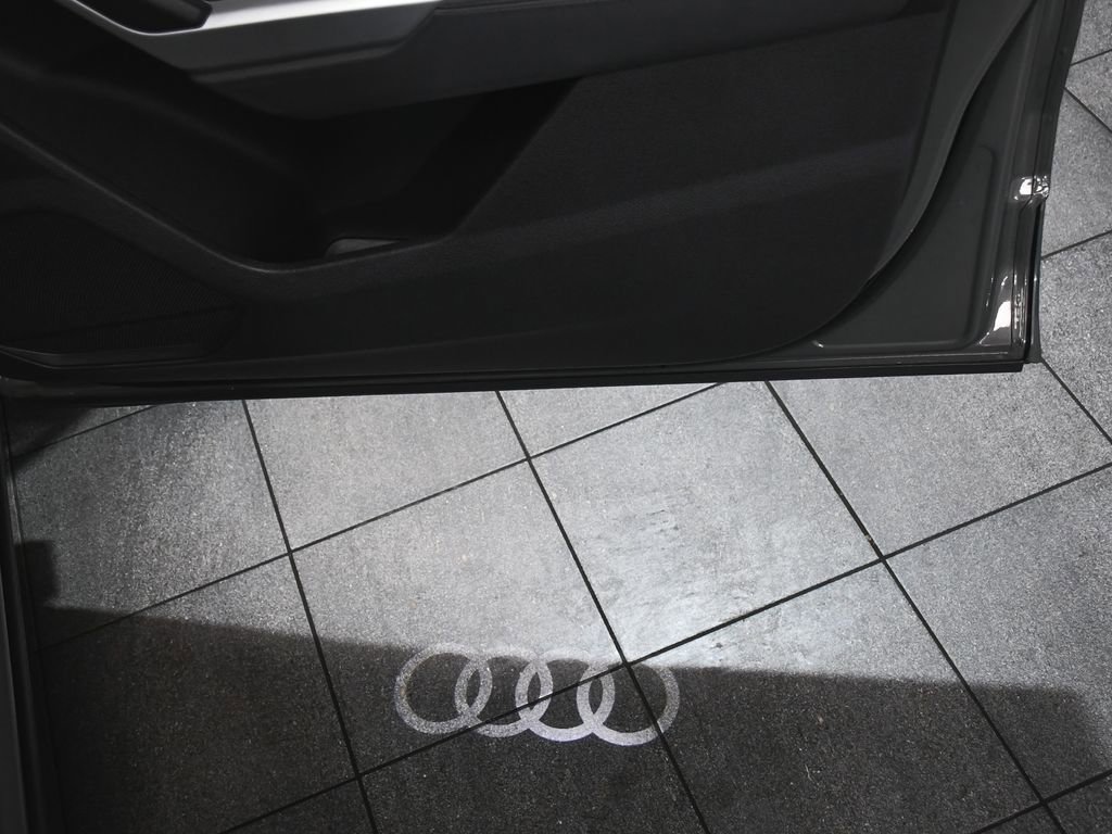 Used 2020 Audi Q3 2.0T Premium Plus w/ Premium Plus Package image 17