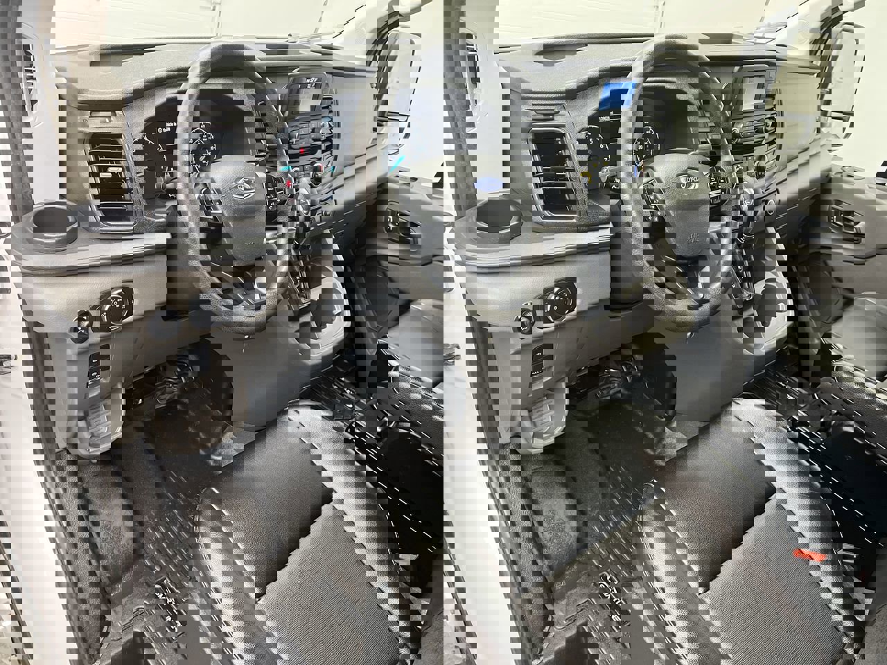 Used 2023 Ford Transit 150 Low Roof AWD w/ Load Area Protection Package image 4