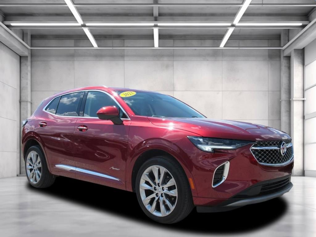Used 2023 Buick Envision Avenir image 1