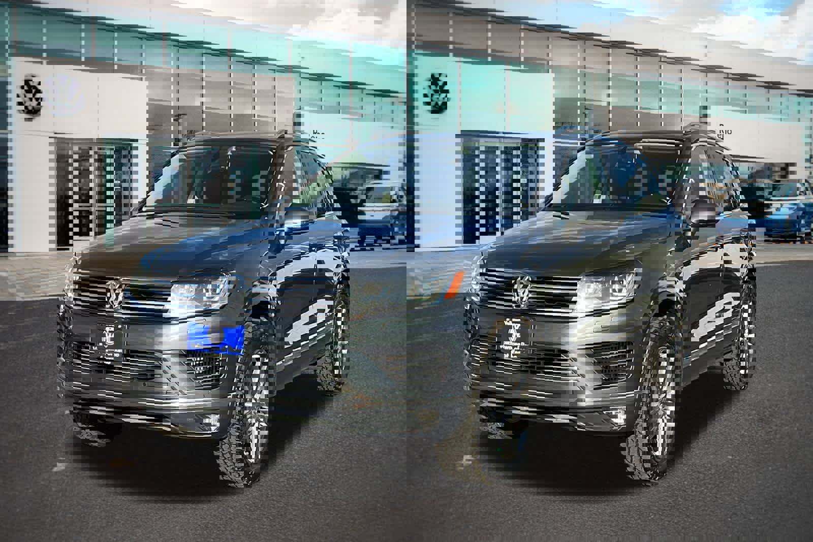 Used 2016 Volkswagen Touareg TDI image 1