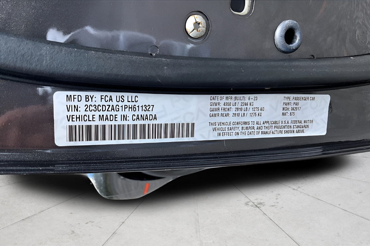Used 2023 Dodge Challenger SXT RWD image 27