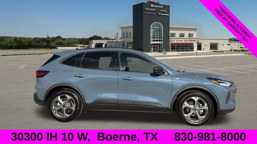 Used 2025 Ford Escape ST-Line w/ Tech Pack #1 FWD image 2