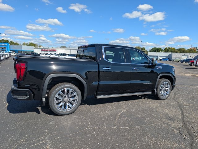 New 2026 GMC Sierra 1500 Denali w/ Denali Reserve Package AWD/4WD image 8