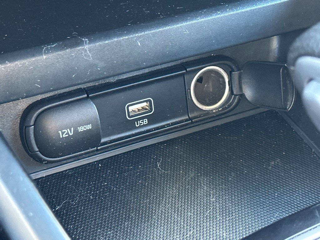 Used 2020 Kia Soul S FWD image 25