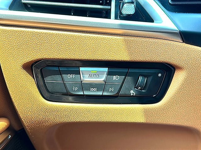 New 2026 BMW 330i Sedan w/ Premium Package RWD image 58