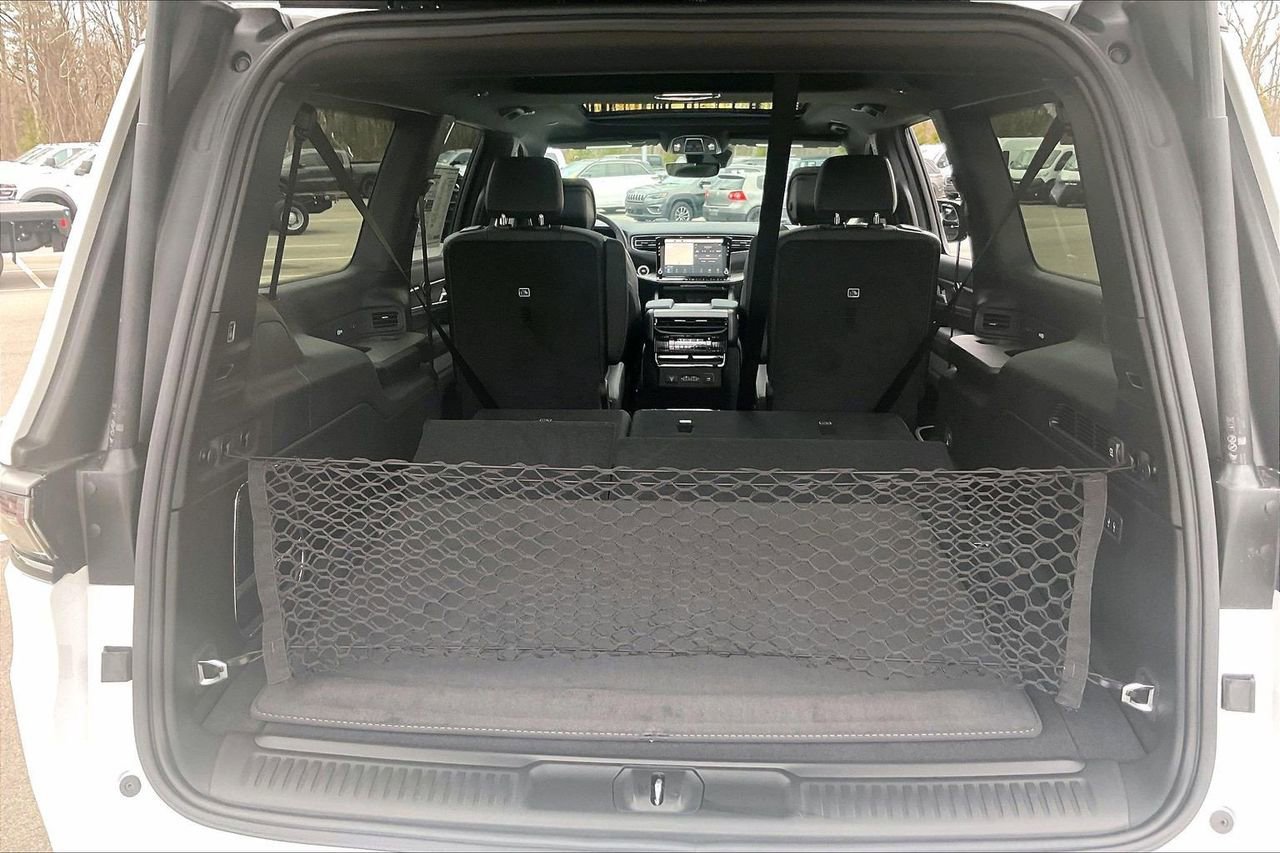 New 2026 Jeep Grand Wagoneer L Limited w/ Premium Group II image 28
