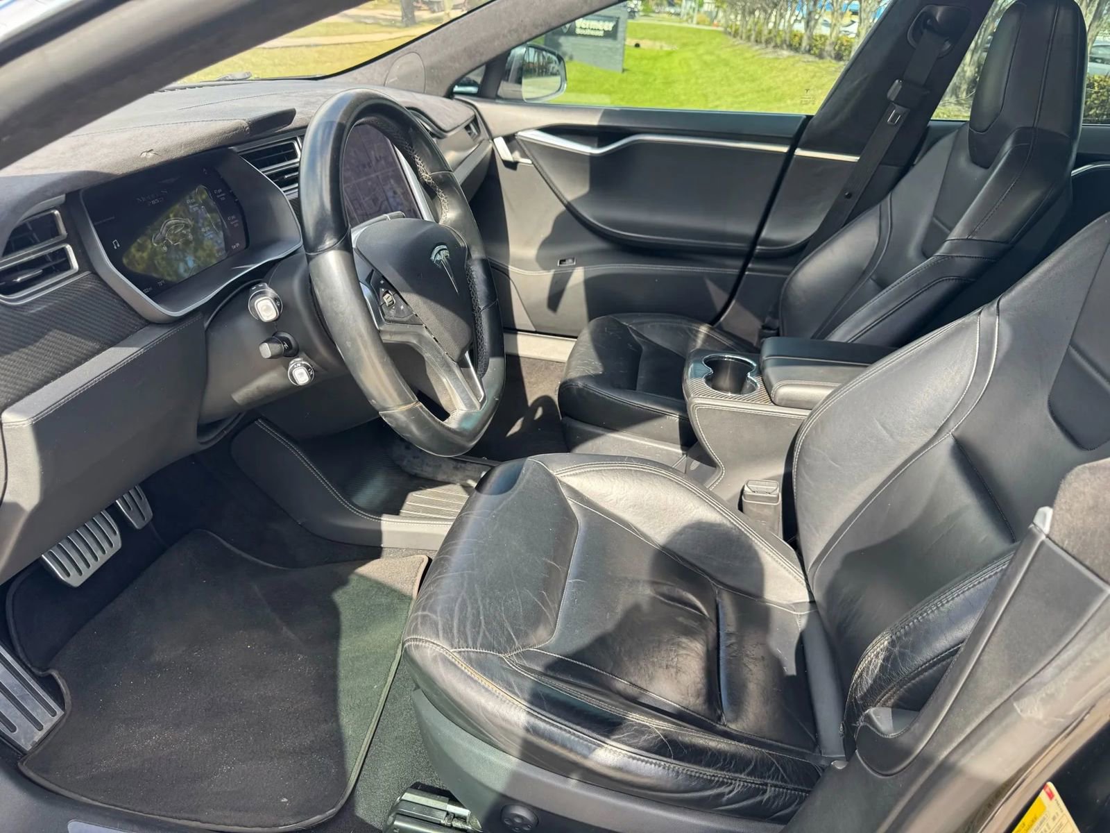 Used 2015 Tesla Model S 70D image 26