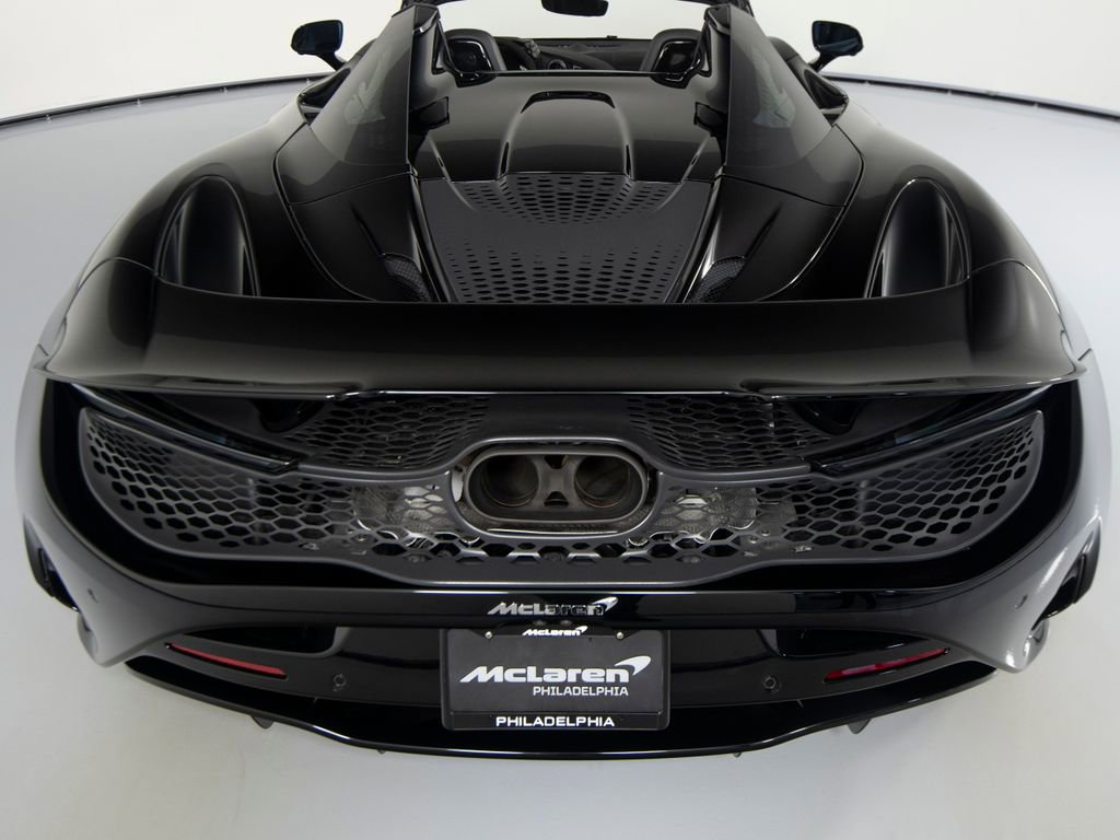 Used 2024 McLaren 750S Spider image 43