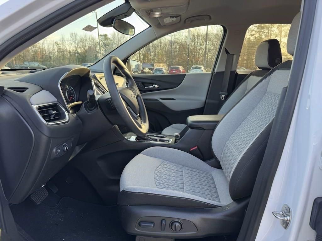 New 2024 Chevrolet Equinox LS w/ LS Convenience Package image 12