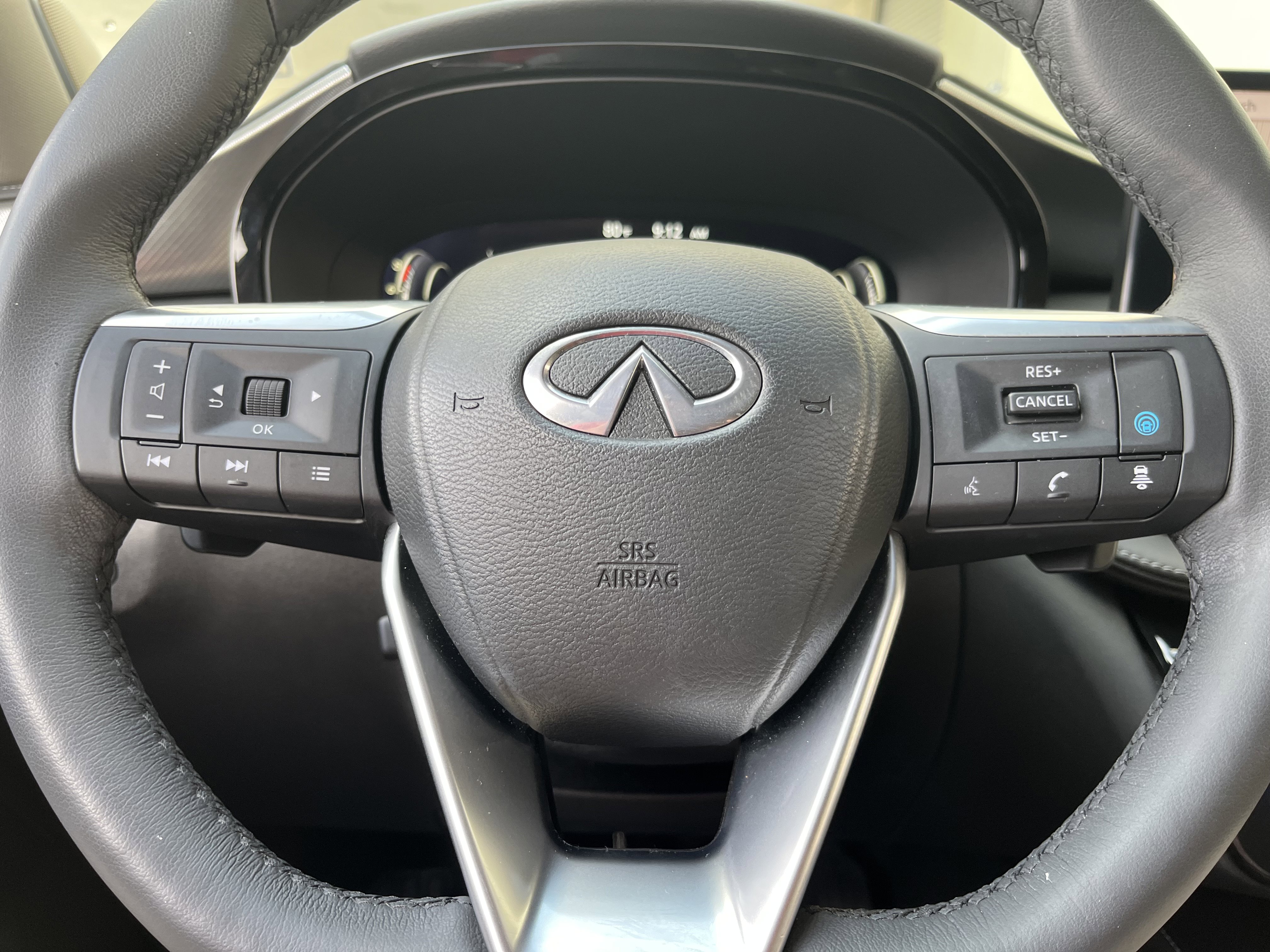 Certified 2023 INFINITI QX60 Luxe w/ Vision Package AWD/4WD image 25