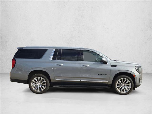 Used 2023 GMC Yukon XL Denali w/ Max Trailering Package image 4