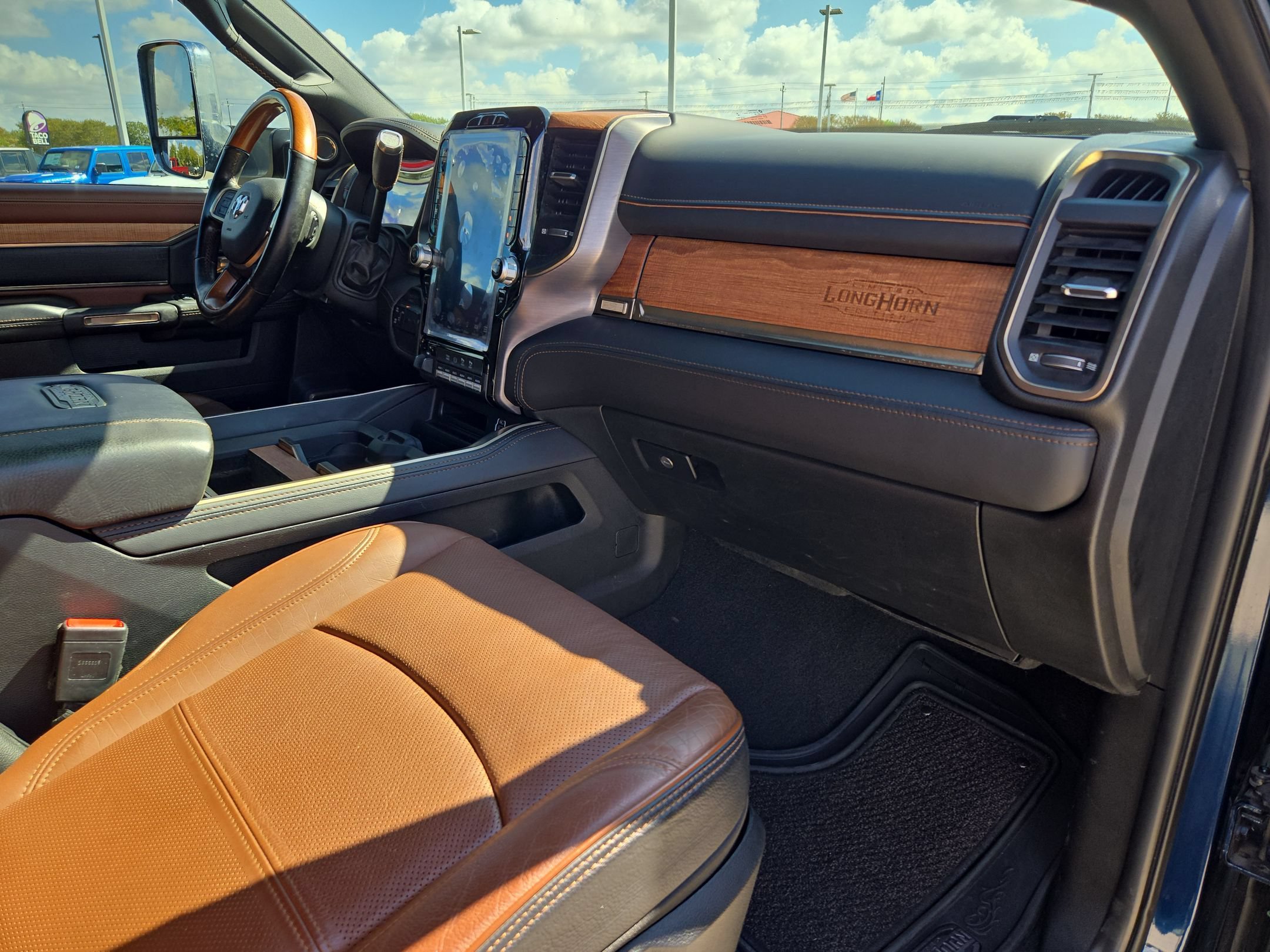 Used 2022 RAM 2500 Limited AWD/4WD image 28