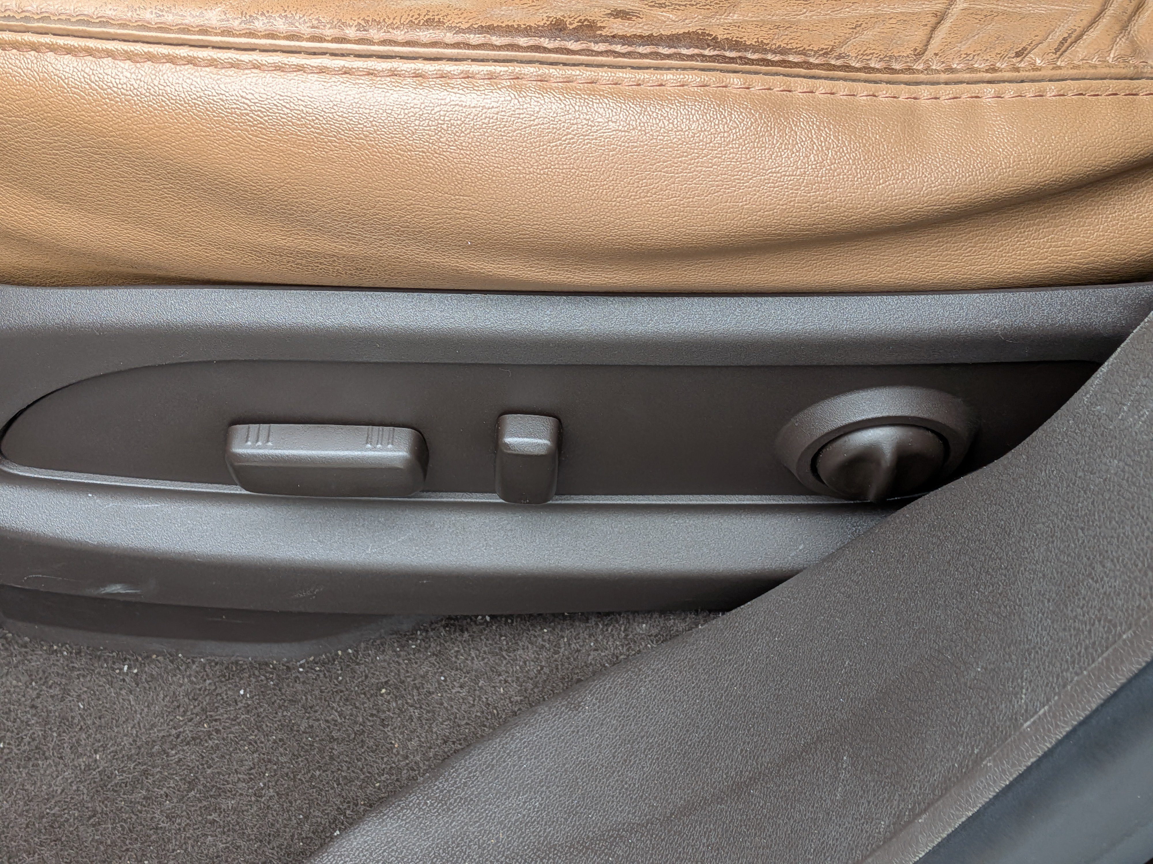 Used 2015 Buick Enclave Leather FWD image 22