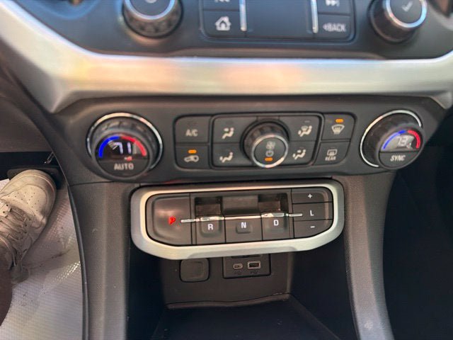 Used 2020 GMC Acadia SLT w/ Premium Package AWD/4WD image 11