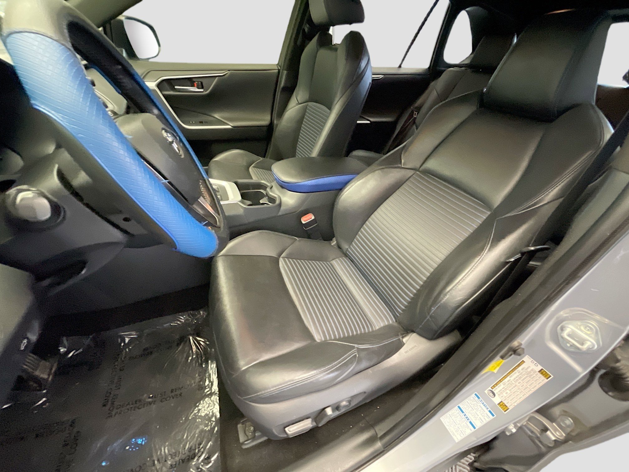 Used 2019 Toyota RAV4 XSE w/ Carpet Mat Package image 12