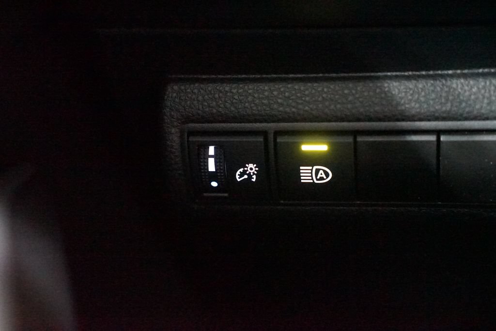 Certified 2024 Toyota Corolla SE FWD image 24