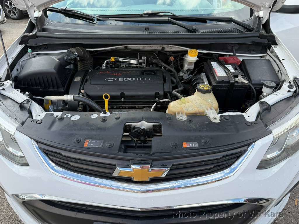 Used 2017 Chevrolet Sonic LT image 9