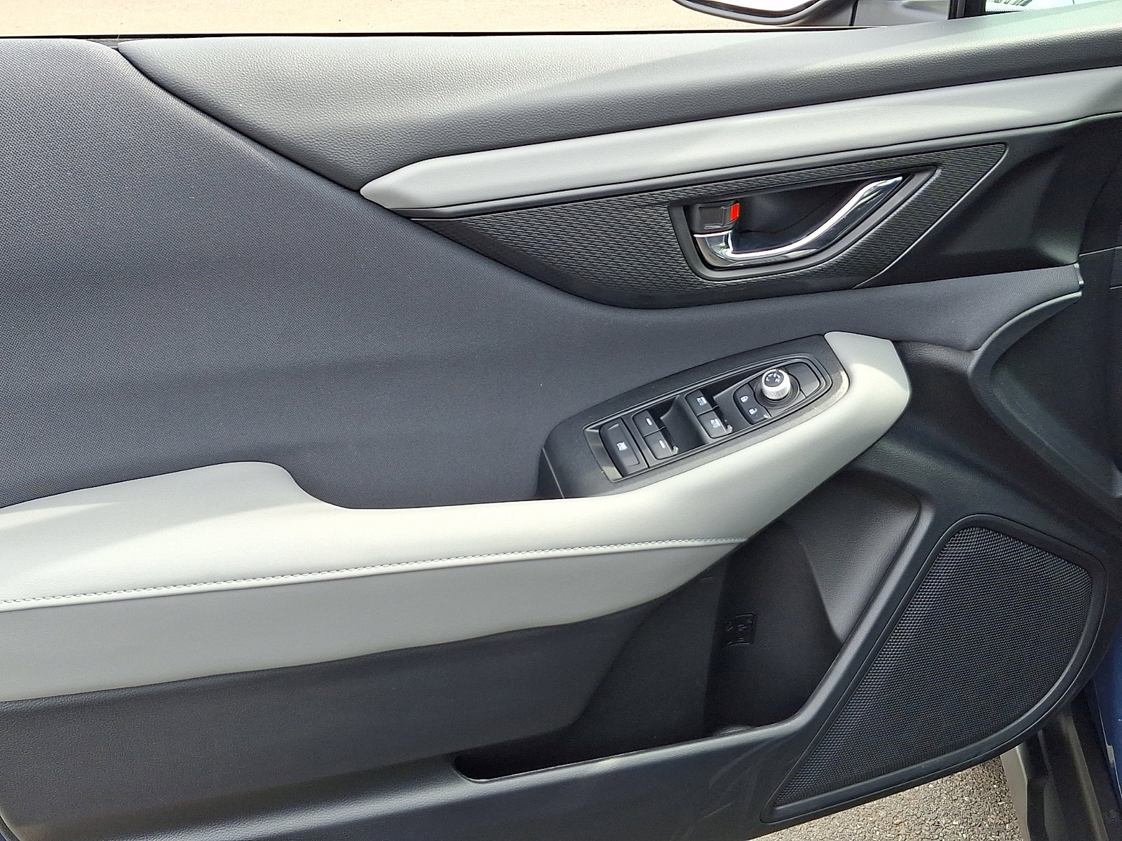 Certified 2025 Subaru Outback Premium w/ Popular Package #1A image 12