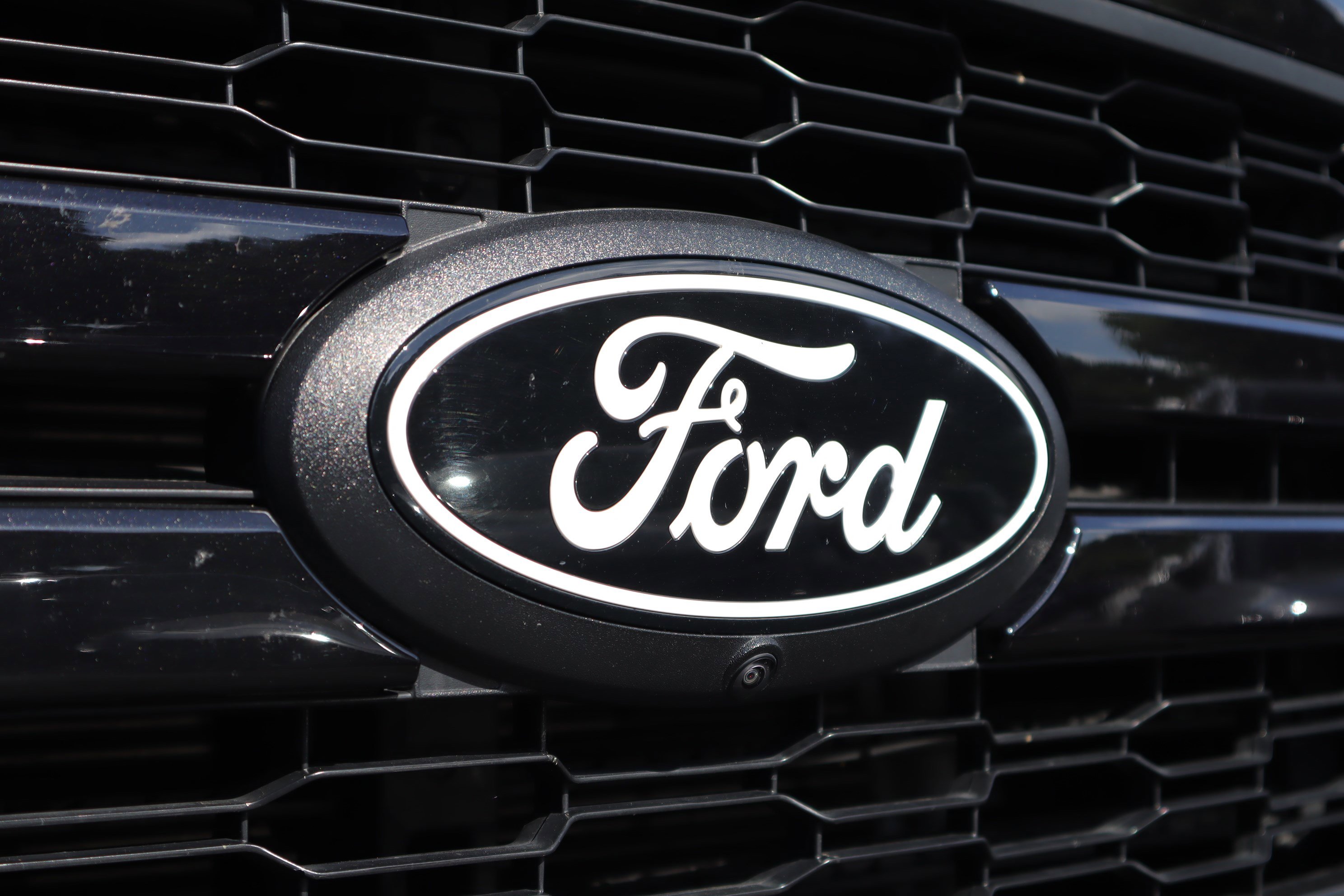 Used 2024 Ford F150 Lariat w/ Bed Utility Package AWD/4WD image 35