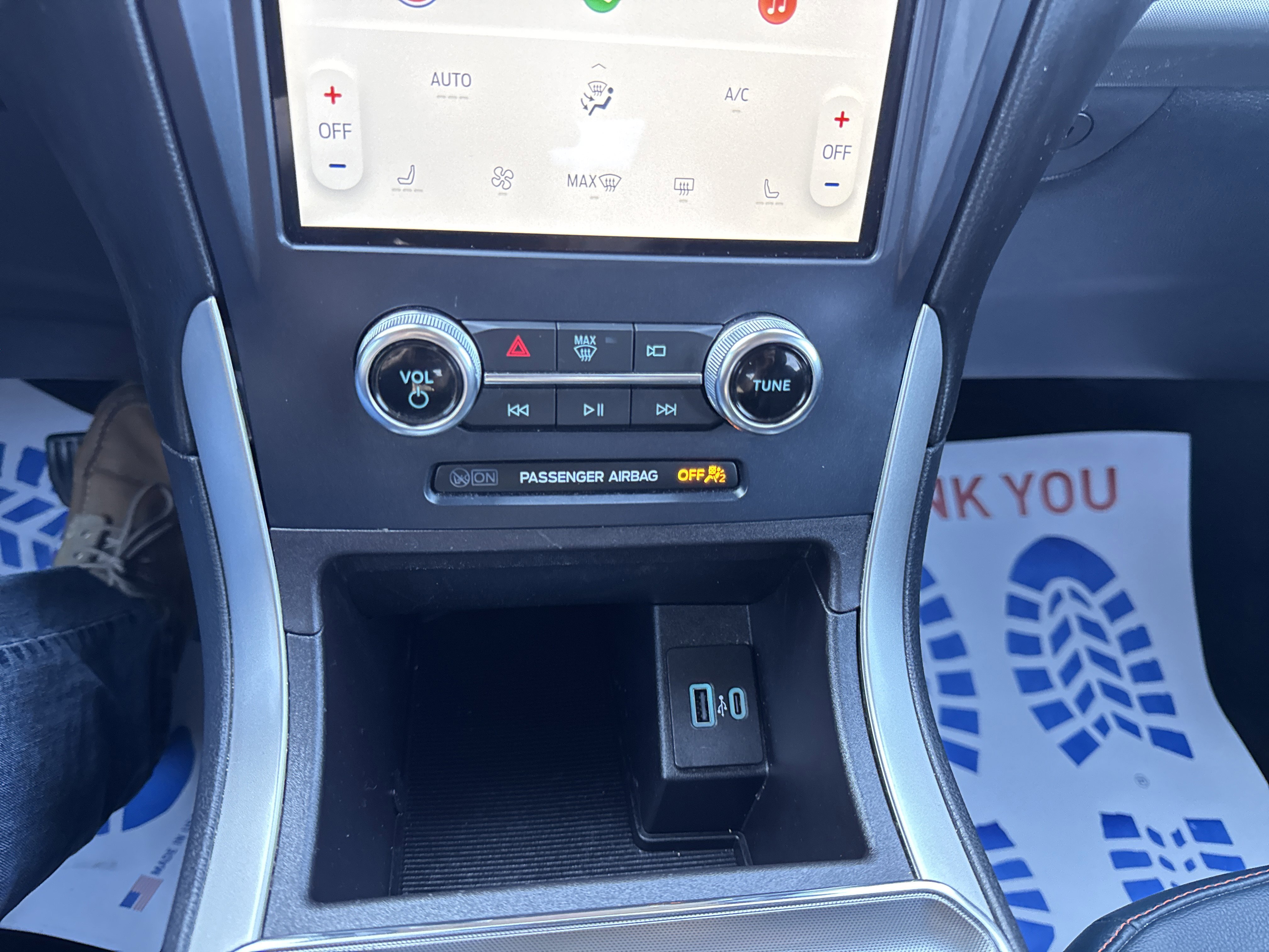 Used 2023 Ford Edge SEL w/ Sport Appearance Package image 19