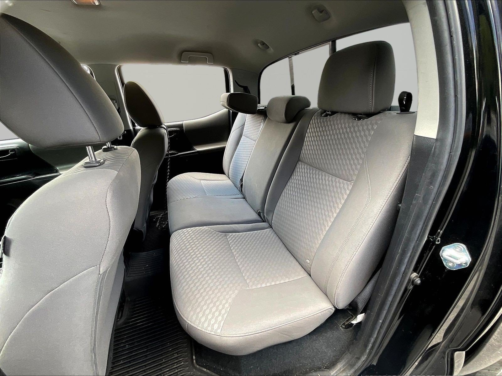 Used 2023 Toyota Tacoma SR AWD/4WD image 22