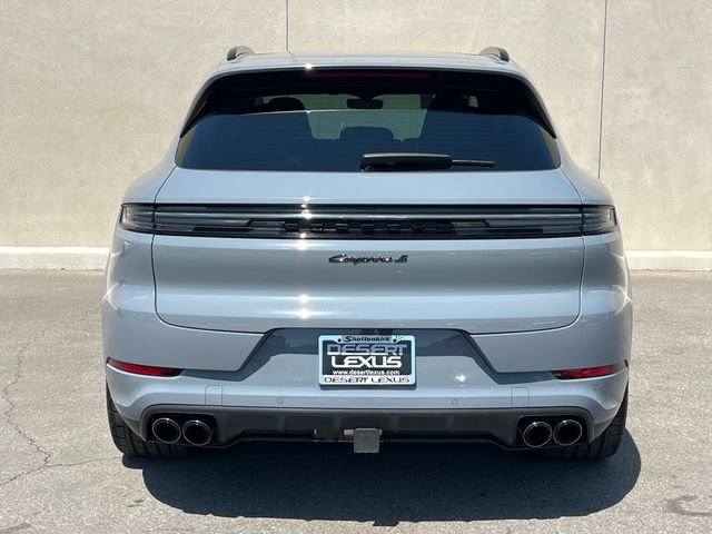 Used 2025 Porsche Cayenne S AWD/4WD image 8