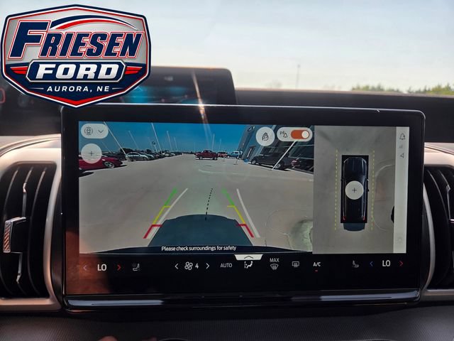 Used 2025 Ford Expedition Active AWD/4WD image 19