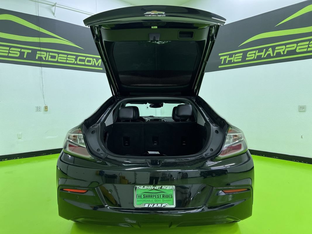 Used 2017 Chevrolet Volt Premier w/ Driver Confidence II Package FWD image 9