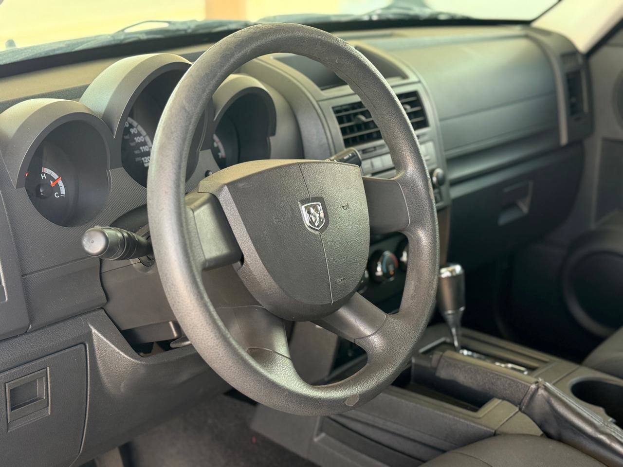 Used 2011 Dodge Nitro SE RWD image 15
