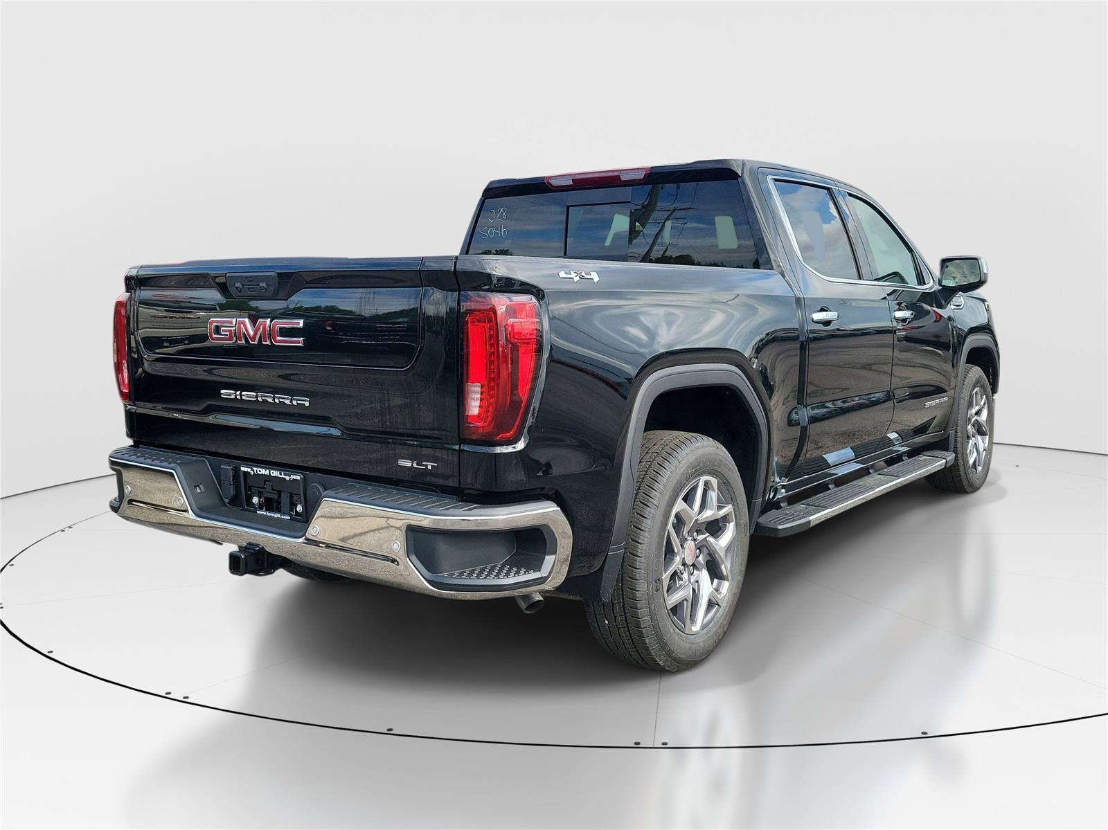New 2026 GMC Sierra 1500 SLT w/ SLT Premium Package AWD/4WD image 4