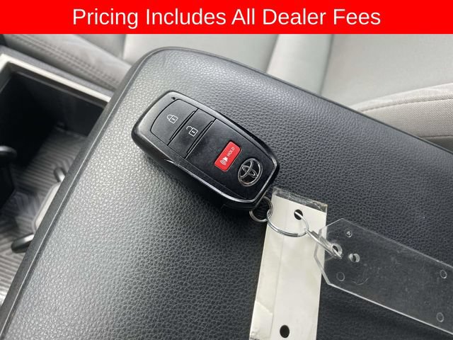 Used 2024 Toyota Tacoma SR5 AWD/4WD image 35