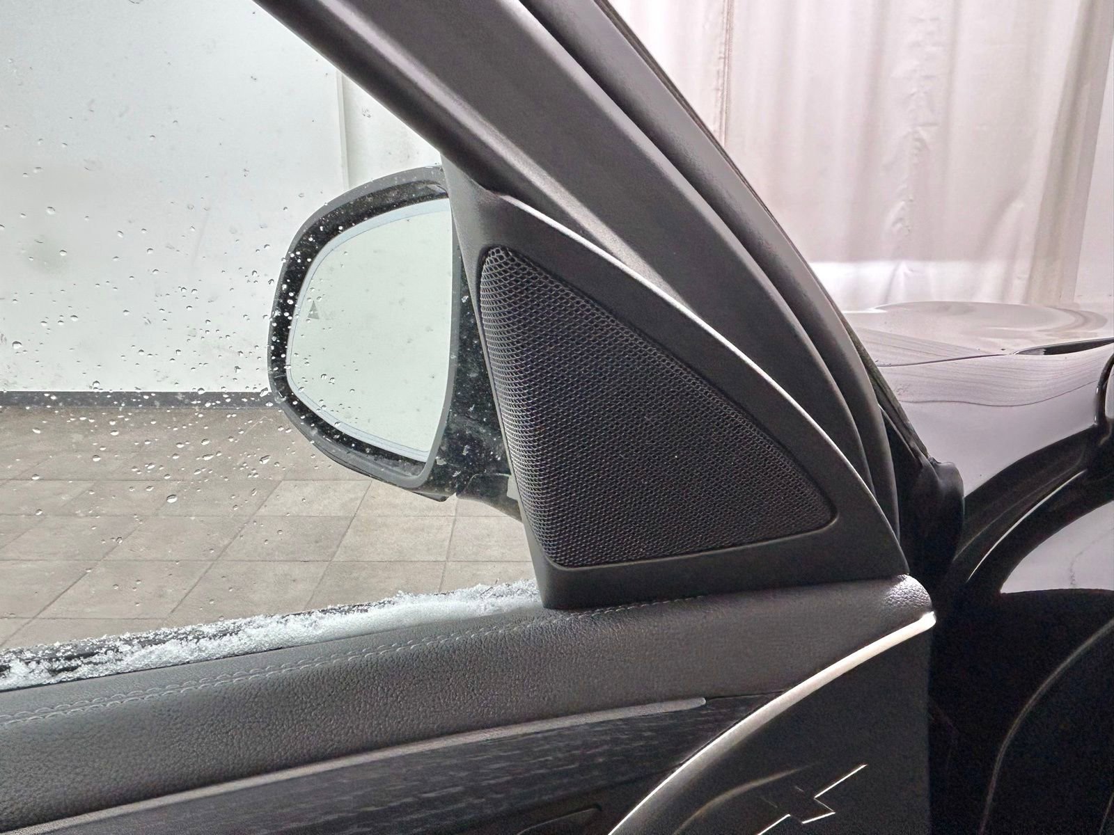 Used 2025 BMW X4 xDrive30i w/ M Sport Package image 27