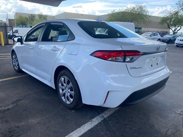 Used 2026 Toyota Corolla LE FWD image 2
