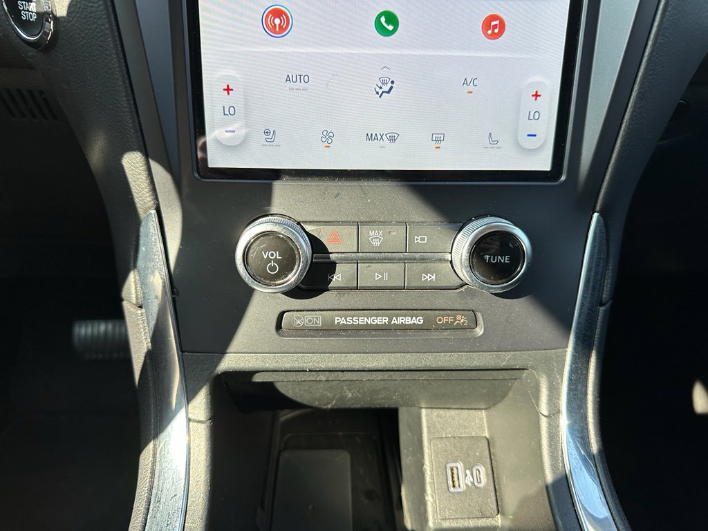 Used 2024 Ford Edge Titanium image 15