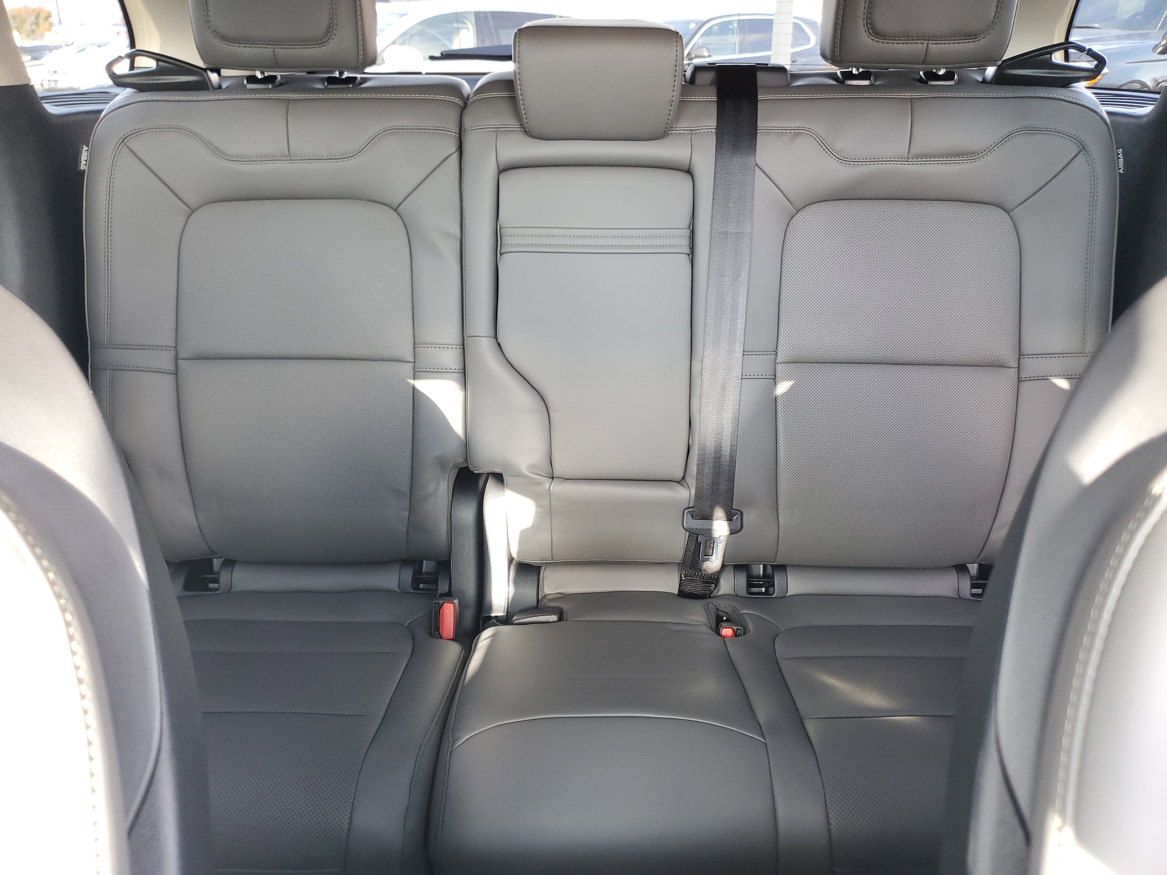 Certified 2025 Lincoln Corsair AWD w/ Equipment Group 101A image 19