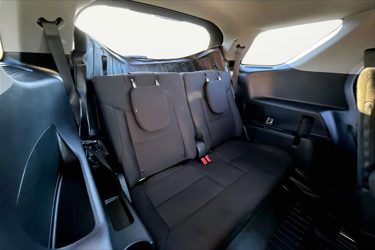 Used 2021 Ford Explorer XLT w/ Class III Trailer Tow Package image 24