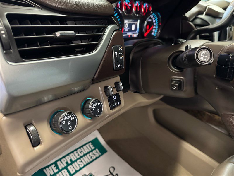 Used 2019 Chevrolet Suburban LT AWD/4WD image 14