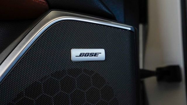 Used 2019 Cadillac Escalade ESV Premium Luxury image 44