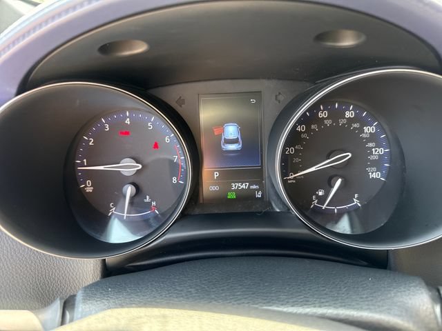 Used 2021 Toyota C-HR XLE FWD image 12