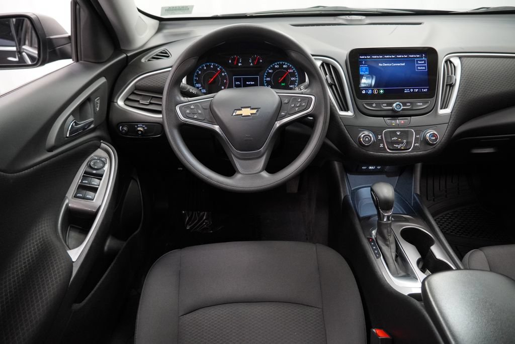 Used 2022 Chevrolet Malibu LS FWD image 22
