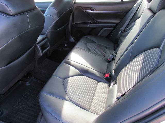 Used 2023 Toyota Camry SE image 12