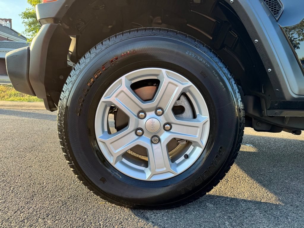 Used 2022 Jeep Wrangler Unlimited Sport AWD/4WD image 7