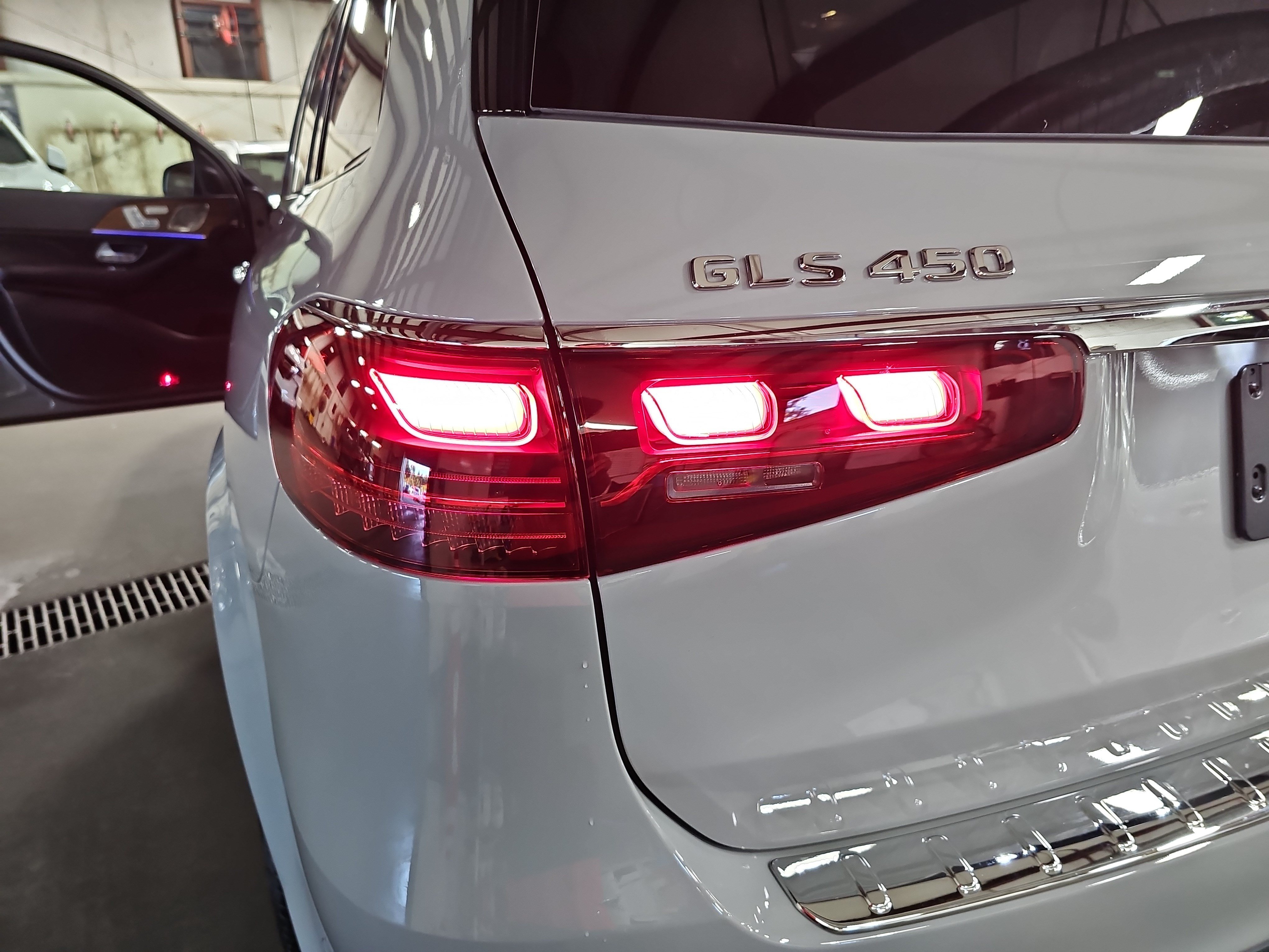 New 2026 Mercedes-Benz GLS 450 4MATIC image 34