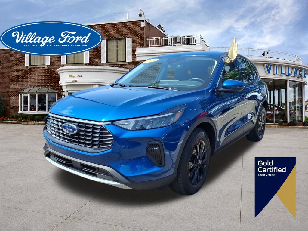 Certified 2023 Ford Escape Active w/ Tech Pack #2 AWD/4WD image 1