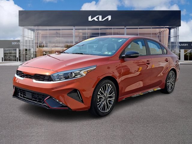 Used 2023 Kia Forte GT-Line w/ GT-Line Premium Package FWD image 3