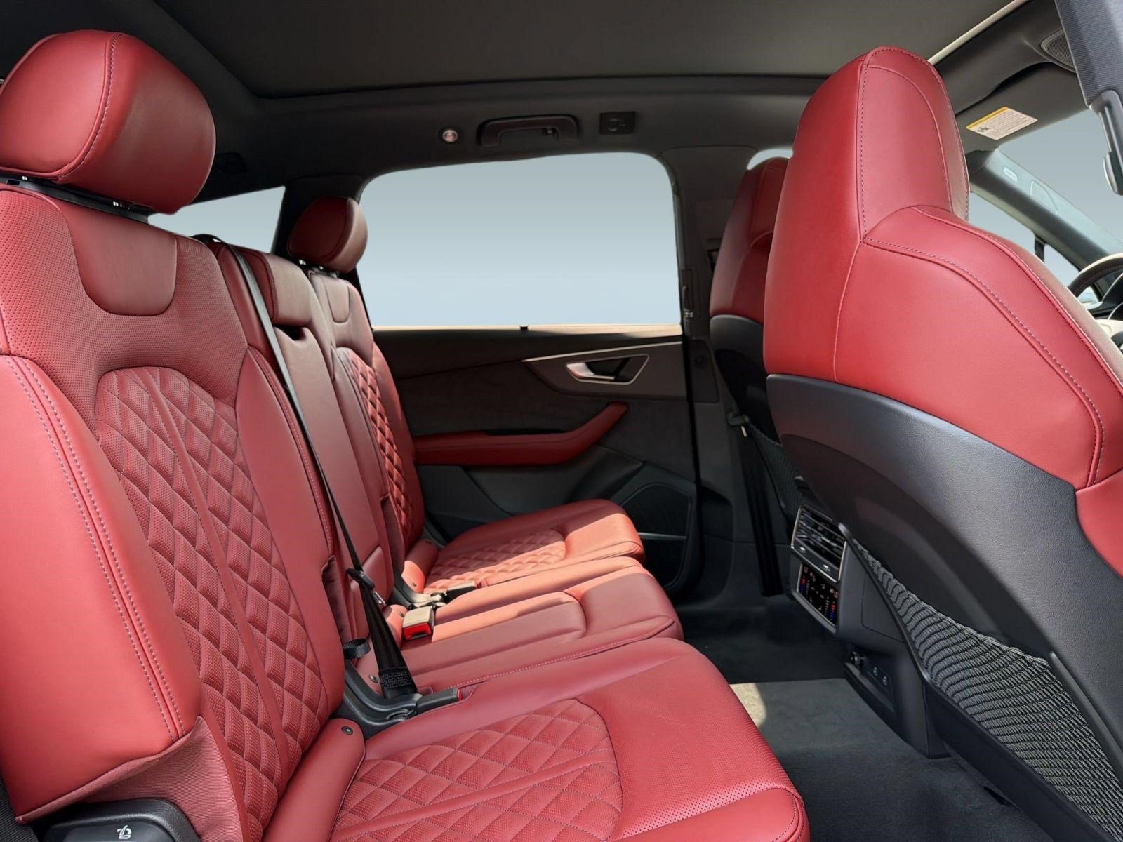 New 2026 Audi SQ7 Premium Plus AWD/4WD image 31