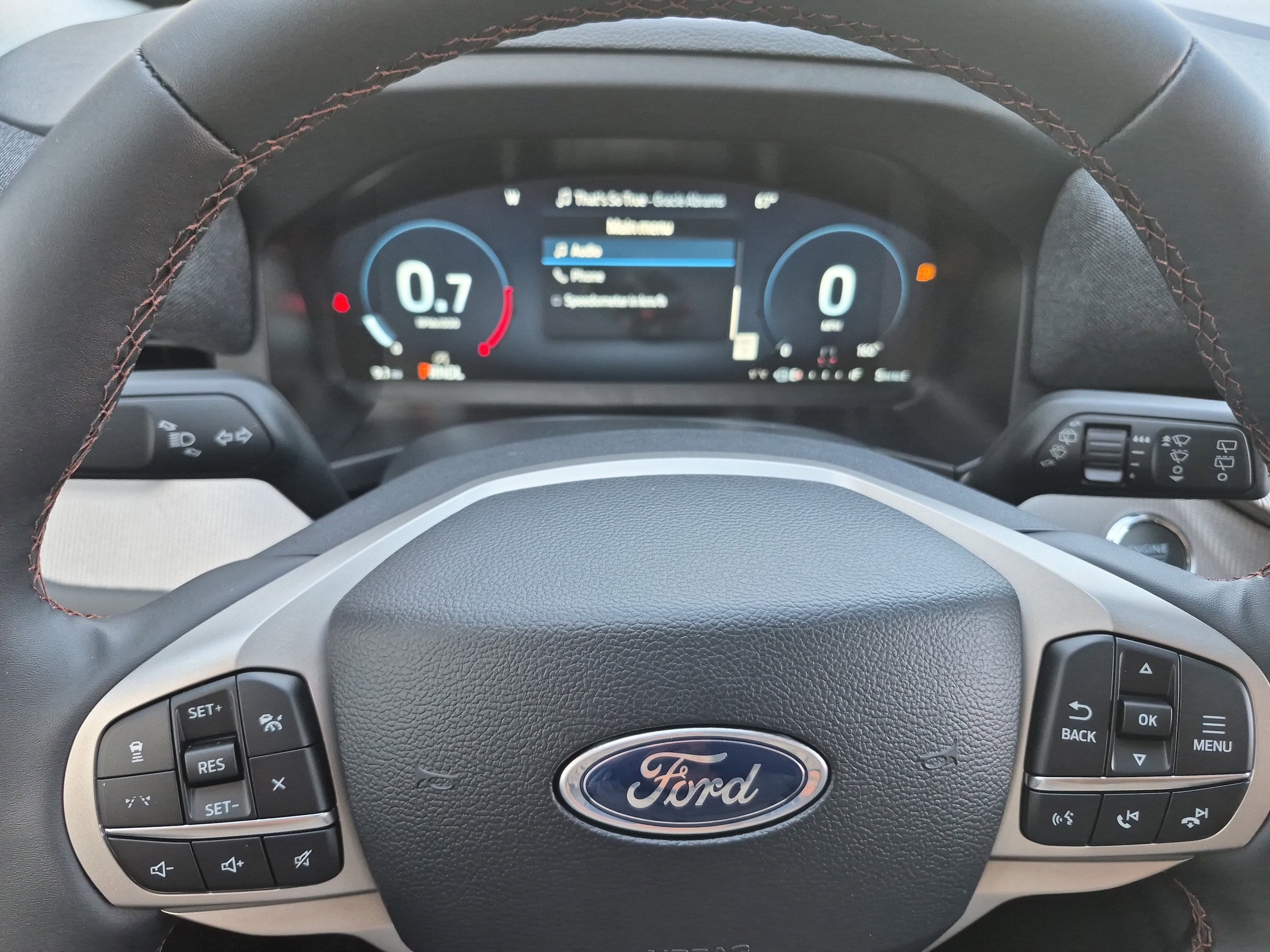 New 2025 Ford Explorer Active image 26