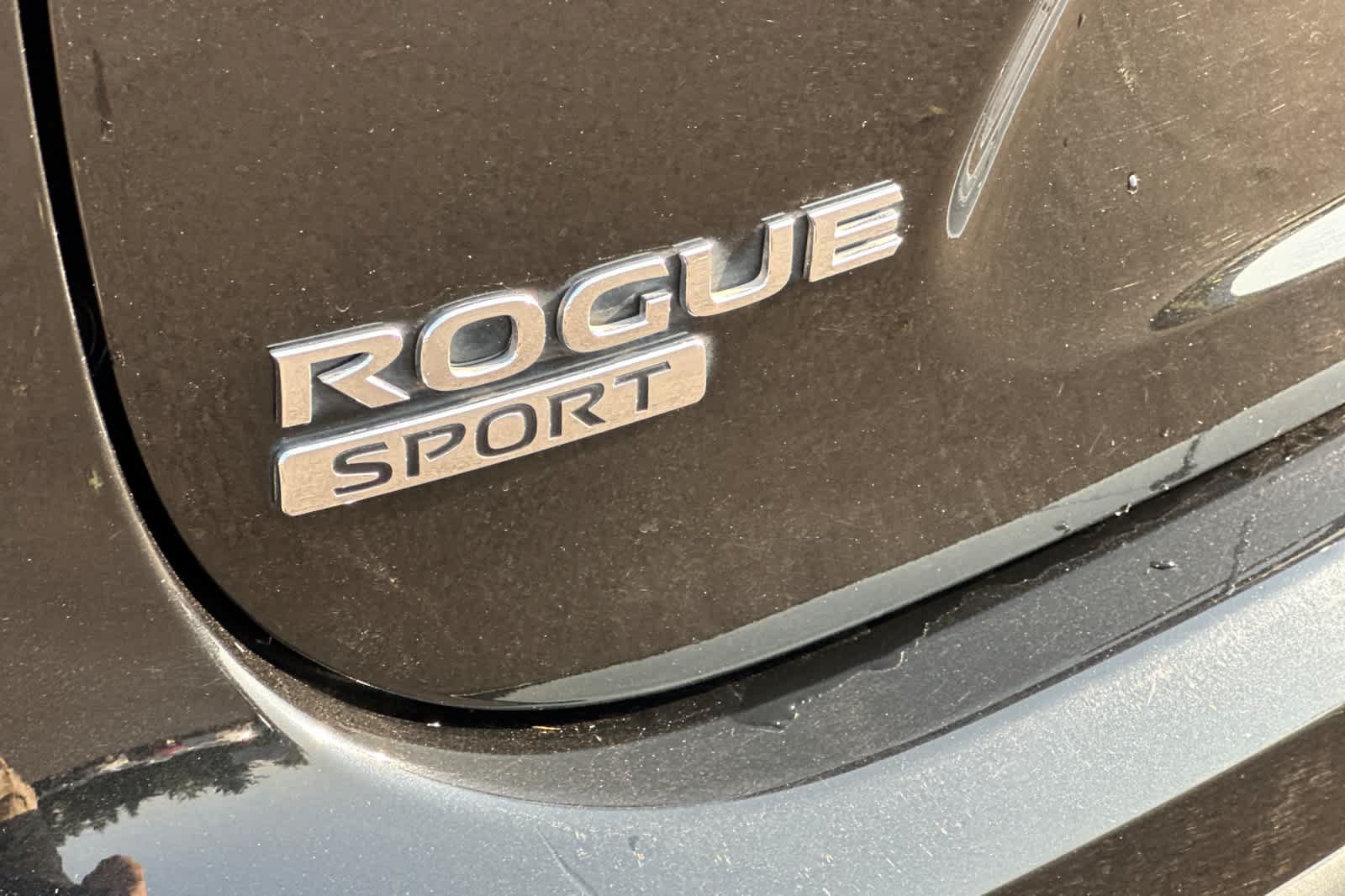 Used 2020 Nissan Rogue Sport SL AWD/4WD image 28