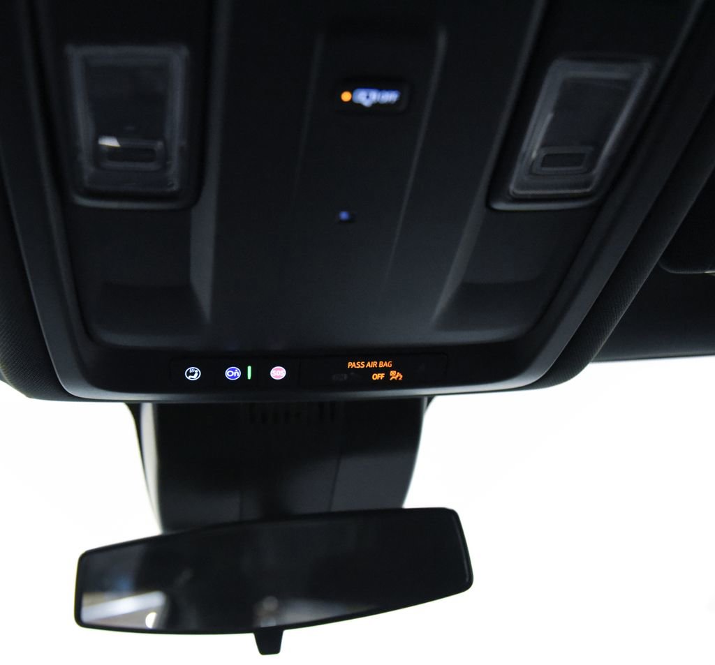 Used 2025 Chevrolet Suburban LS AWD/4WD image 29
