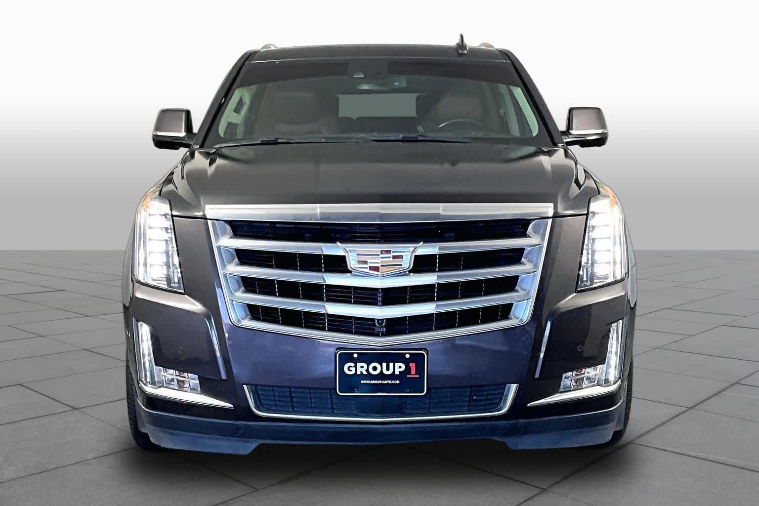 Used 2015 Cadillac Escalade ESV Premium RWD image 4